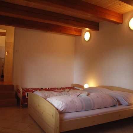 Penzion Javorice Hotel Telc Bagian luar foto